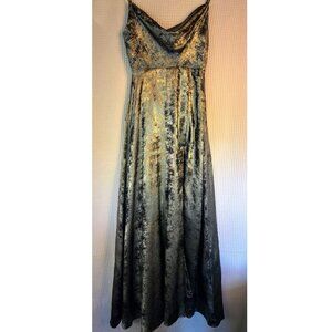 Gorgeous full-length silver party dress